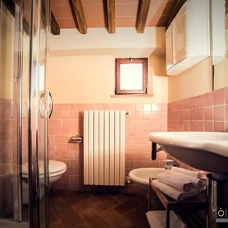 B&B San Jacopo A Mucciana 산카시아노인발디파사
